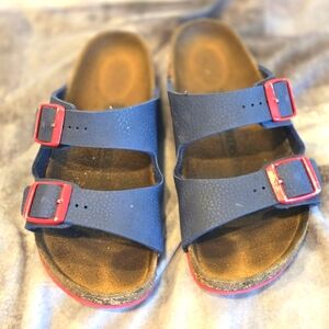 Size 32 navy birkenstock
